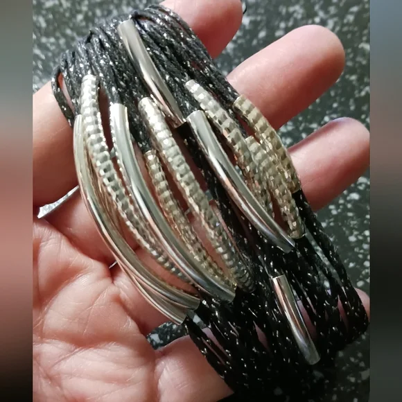 Black & Silver Bracket Bracelet, 7.25" length - Picture 4 of 4